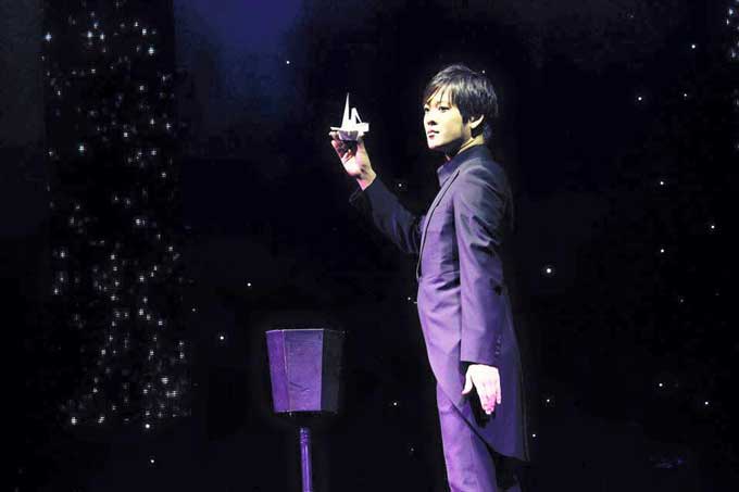 九游app：魔术综艺奇幻馆