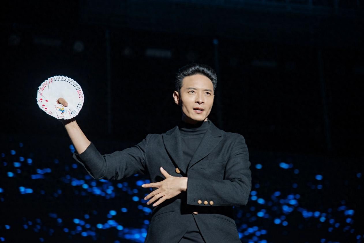 好吃更好玩！30年润泽园跨界魔术重构鹰城团圆“心”场景